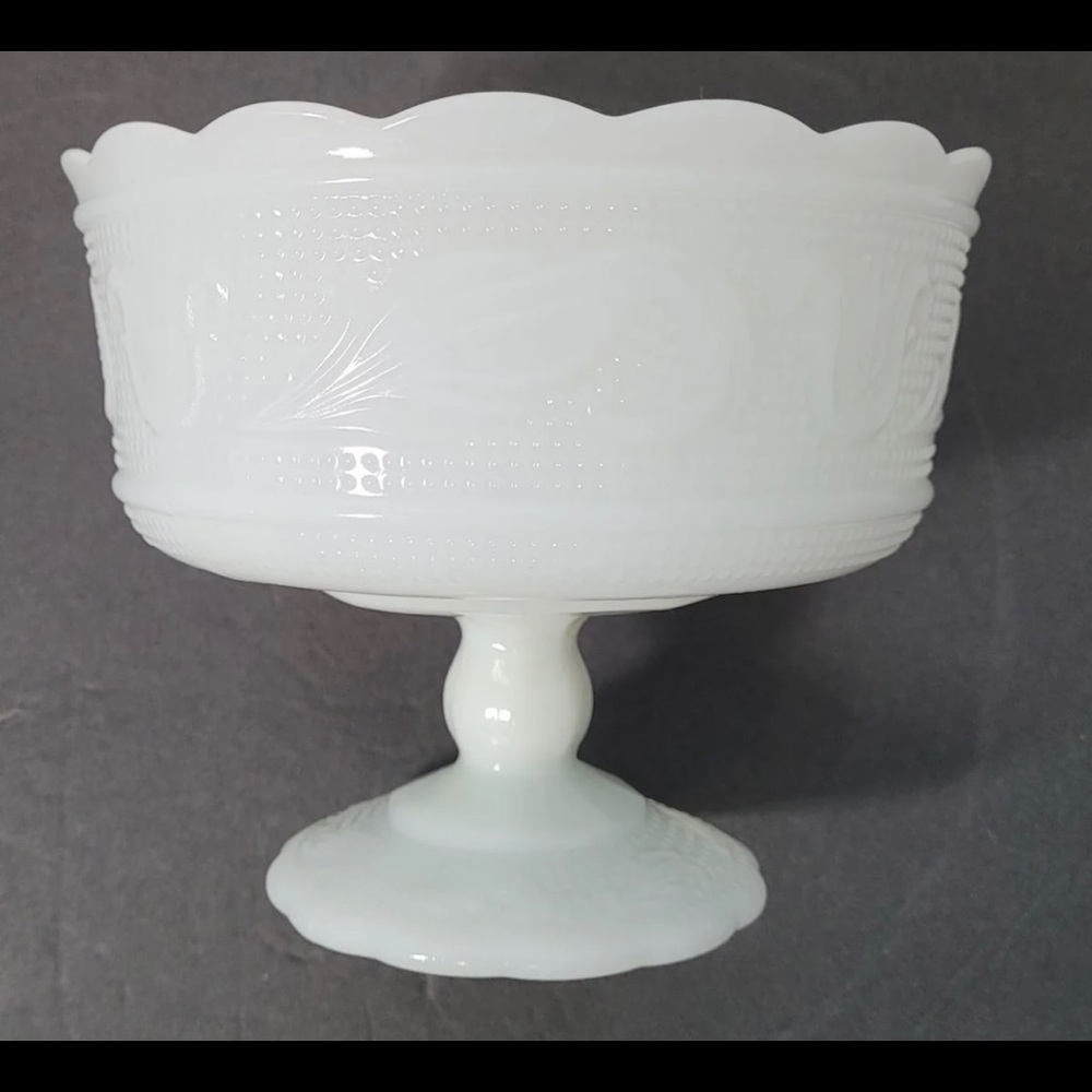 E.O. Brody? Milk Glass Pedestal Fruit Bowl / Candy Dish Made in USA